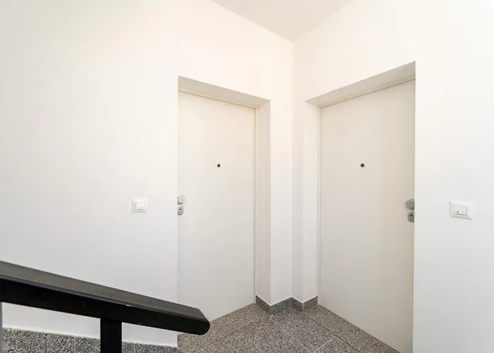 Anna - Free Private Parking דירה